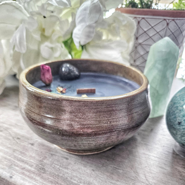 13 oz. Black Gold Candle in a Ceramic Vessel ~ Oud, Vanilla, Pistachio Creme, Leather and Sandalwood