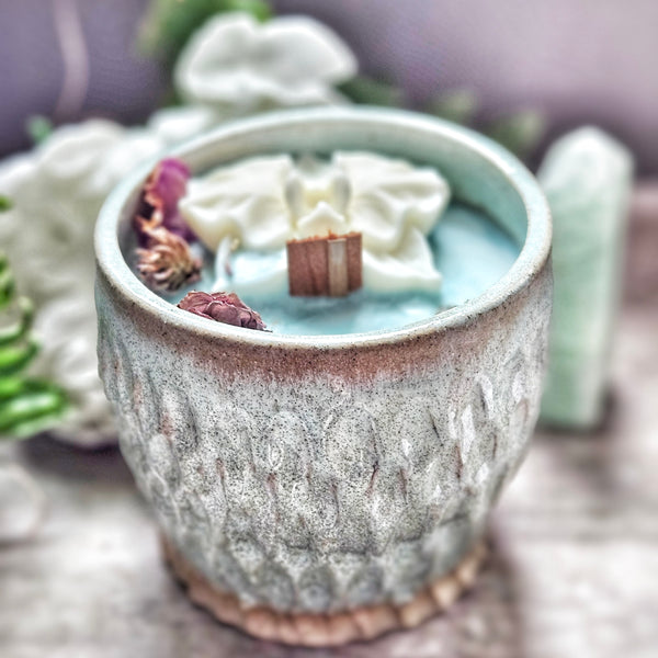 20 oz. Bohemia Candle in a Ceramic Vessel ~ Papaya, Mango & Coconut