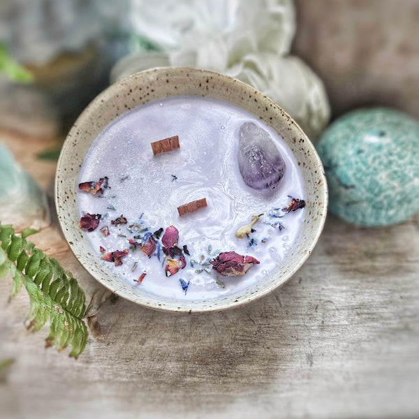 10 oz. Sugarplum Fairy Candle in a Ceramic Vessel ~ Plum, Fig, Apricot & Sugared Lemon