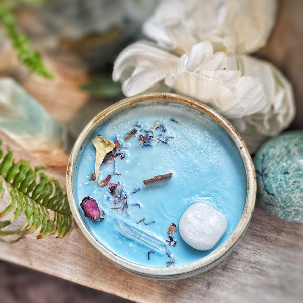 19 oz. Snow Crystals Candle in a Ceramic Vessel ~ Peppermint, Spearmint & Lime