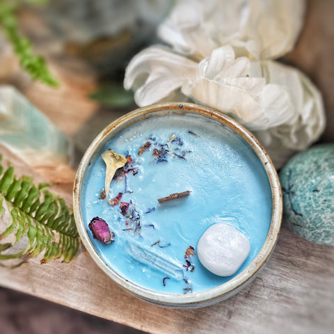 19 oz. Snow Crystals Candle in a Ceramic Vessel ~ Peppermint, Spearmint & Lime