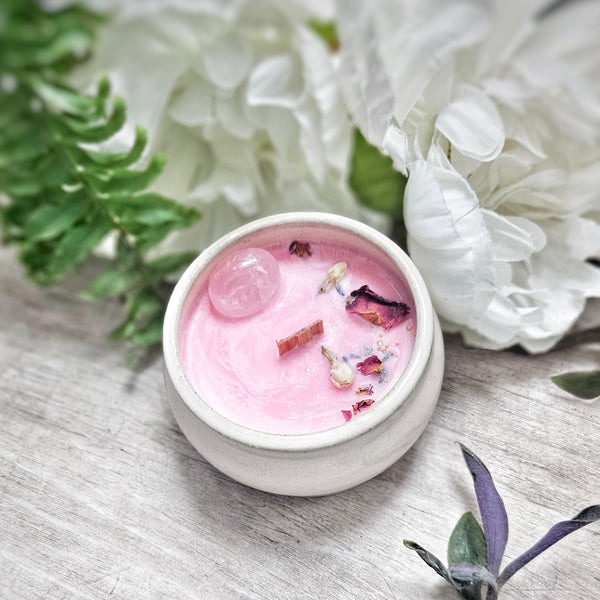 5 oz. Aphrodite Candle in a Ceramic Vessel ~ Vanilla