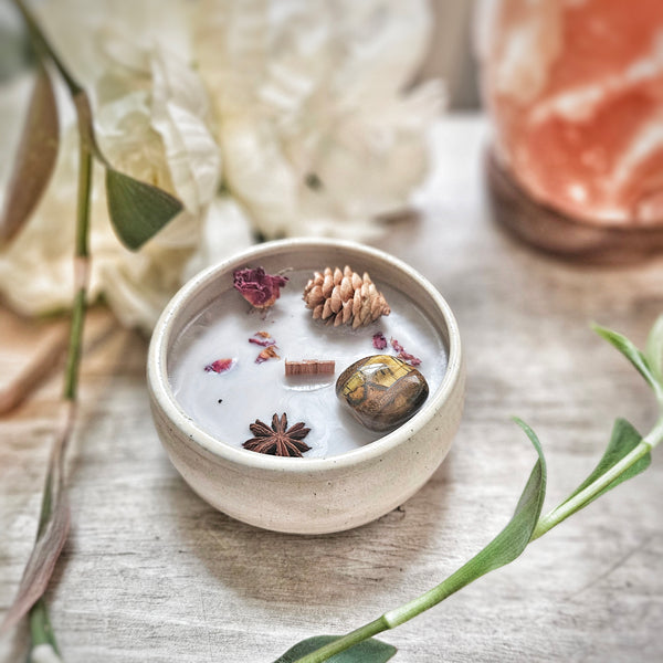 5 oz. Woodland Candle in Ceramic Vessel ~ Sandalwood, Vanilla & Clove