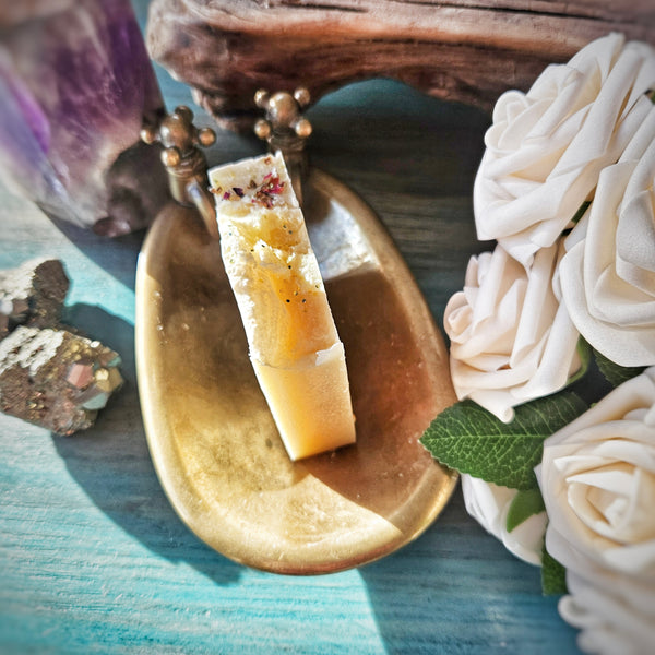 White Gold Soap Bar ~ Honeysuckle, Rose, Jasmine, Bergamot, Orange, Woods & Musk