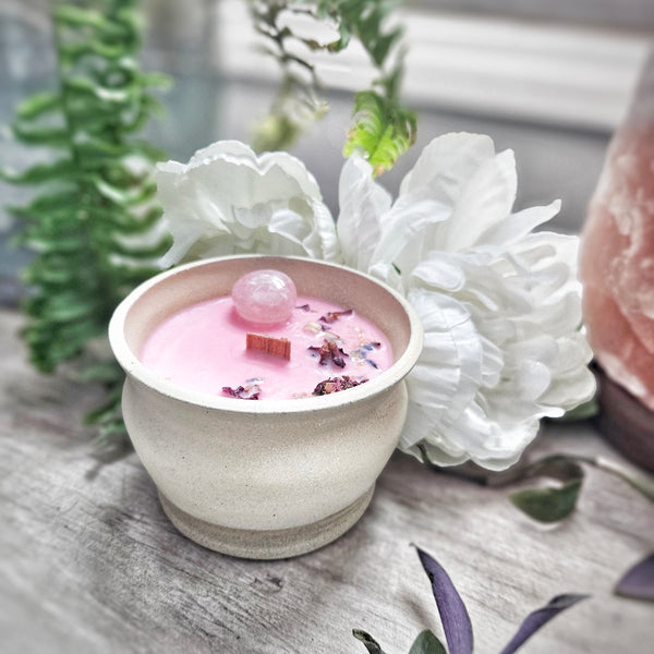 8 oz. Aphrodite Candle in a Ceramic Vessel ~ Vanilla