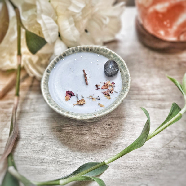 4 oz. Blessings Candle in Ceramic Vessel ~ Lavender Apricot