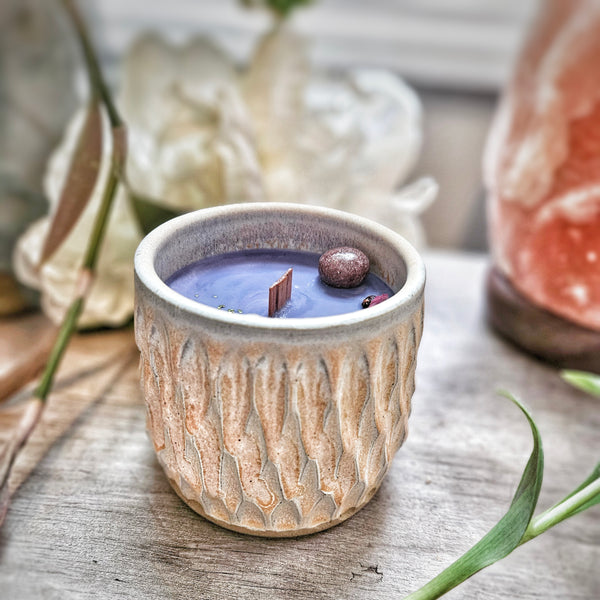 7 oz. Luna Candle in a Ceramic Vessel ~ Plum & Cassis
