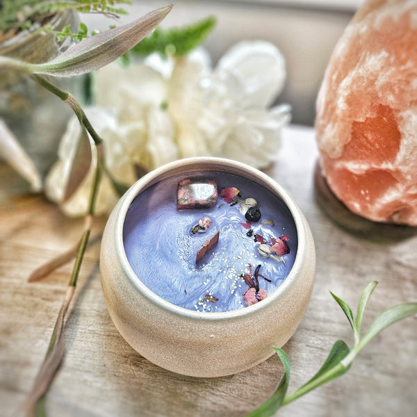 19 oz. Luna Candle in a Ceramic Vessel ~ Plum & Cassis
