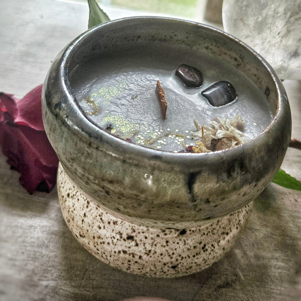 14 oz. Faded Woods Candle in a Ceramic Vessel ~ Maple Biscotti