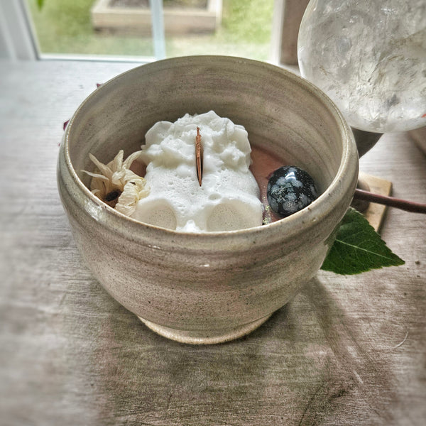 13 oz. Salem Candle in a Ceramic Vessel ~ Pumpkin Spice Latte