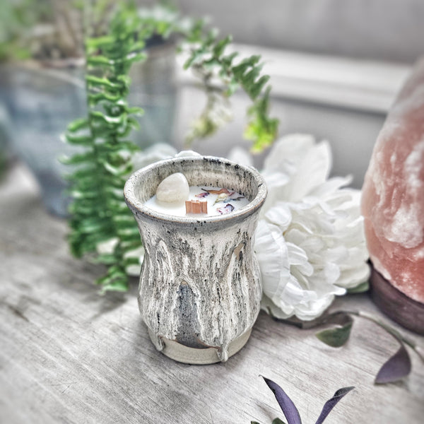 10 oz. White Gold Candle in a Ceramic Vessel ~ Honeysuckle, Jasmine, Rose, Bergamot, Woods & Musk