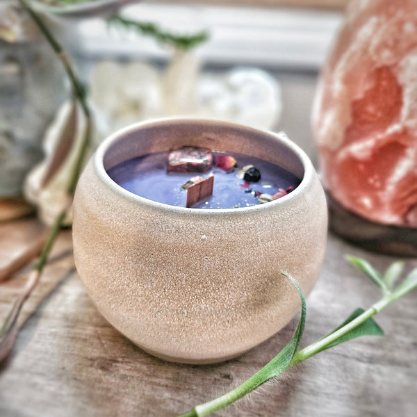 19 oz. Luna Candle in a Ceramic Vessel ~ Plum & Cassis