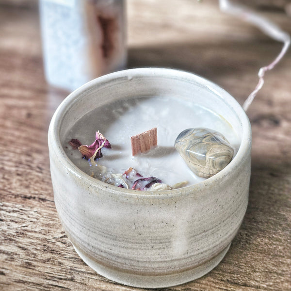 8 oz. Creme Brulee Candle in a Ceramic Vessel ~ Macademia Nut, Caramel, Vanilla & Coconut Creme