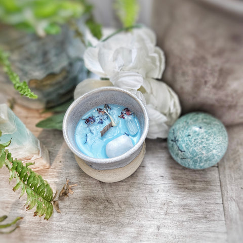 8 oz. Snow Crystals Candle in a Ceramic Vessel ~ Peppermint, Spearmint & Lime